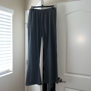 Brandy Melville wide leg pants